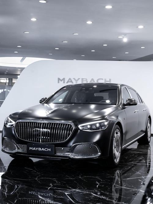 重庆194岚图汽车的售后服务让用户无忧出行，迈巴赫未来的豪华车趋势